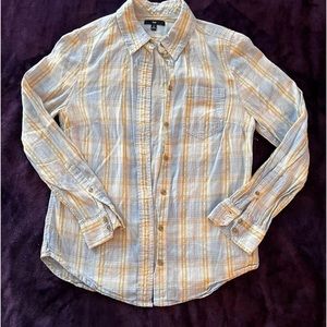 💎 3/$20 💎 Gap Lightweight Button Down